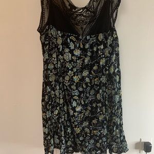 Lacy Top Floral Green Dress : Torrid Size 1
